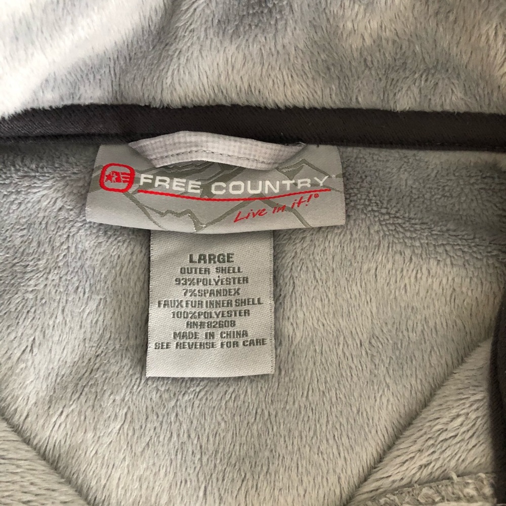Free Country Soft Shell Jacket with removable hood - Picture 5 of 15